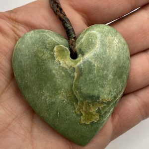 Raukaraka – Love Heart – Pounamu – NZ Jade – Greenstone