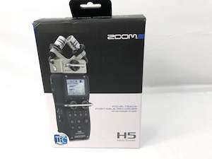 Used: ZOOM H5 Four Track Portable Recorder (19034)