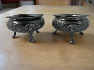 Tableware: Pair of Antique Open Salt Cauldrons (19205)