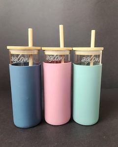 Accessories: Premium glass & bamboo tumbler