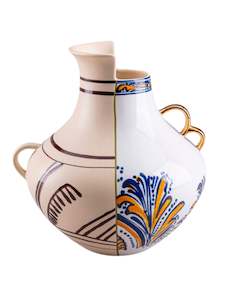 Clothing: Hybrid Vase / Nazca