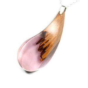 Jewellery: Mānuka Light Mauve