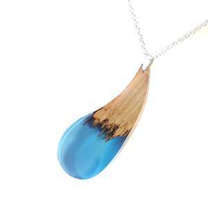 Jewellery: Mānuka Medium Blue