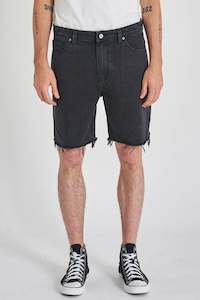 Clothing: A 90s Straight Short - Ballin Black