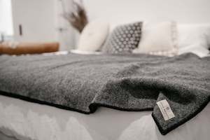 Products: Large bed blanket