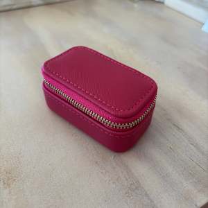 S+G Jewellery Case - Small Rectangular | Hot Pink