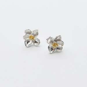 Personal accessories: Sterling Silver Earrings - Flower Studs