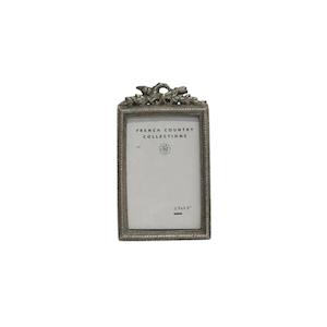 Personal accessories: French Country Photo Frame - Wreath Iron 2.5"x3.5"