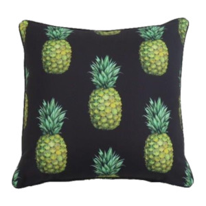 Classic Pineapple Outdoor Cushion