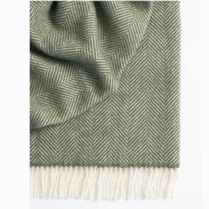 Living Room Accessories: Magnus Throw - Olive