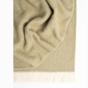 Living Room Accessories: Nordic Throw - Pea