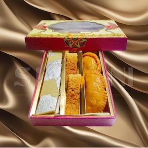 6. Ram Leela (Medium Box) — Diwali Box