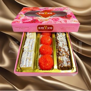 Restaurant: 10. Khushiya (Medium Box) — Diwali Box