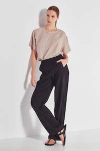 Fashion design: The East Pant in Black