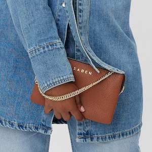 Womenswear: Saben Feature Handle - Chain Gold Curb