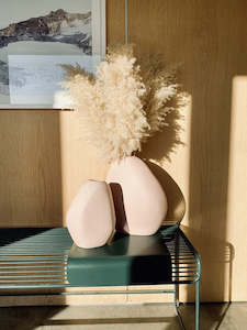 Homewares: Harmie Vase Arnold - Pink