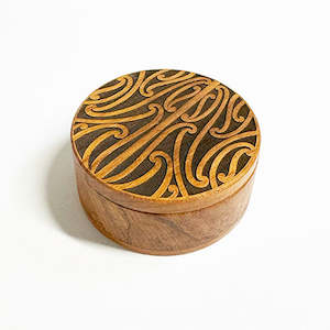 Internet only: Round Rimu Box with Puhoro Maori Carving