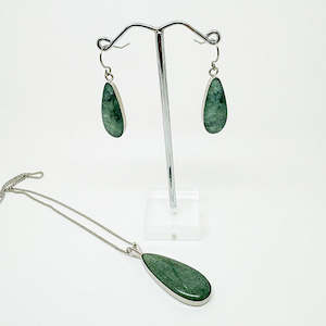 Genuine NZ Greenstone Drop Necklace and Earrings Set