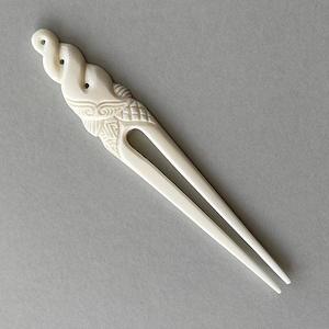 Internet only: Maori Bone Heru Comb with Pikorua Double Twist