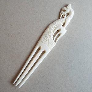 Internet only: Maori Bone Manaia Protector Heru Comb