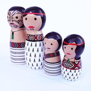 Cute Maori Wooden Peg Doll Family Set