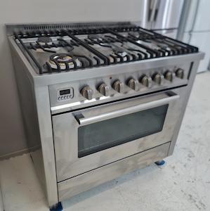 Products: Ilve 90cm Full Gas 6 Burner Cooker HNF906WVG - Zone