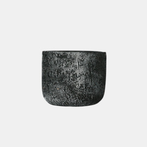 Plant Lovers: Affro Planter Small - Graphite Black