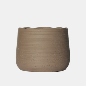 Roman Planter Medium - Caramel