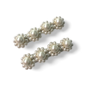 The Amor Girls White Pearl Hair Clip