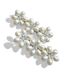 Clothing accessory: The Calla Girls Pearl Clip Set