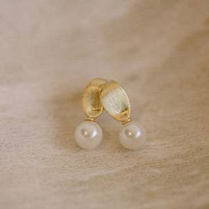 Miro Pearl Earrings - Gold