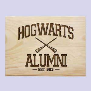 Gift: Hogwarts Alumni Plaque