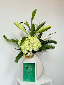 Flower: Desmond Christmas Vase