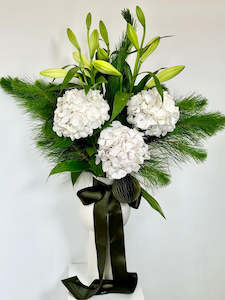 Flower: White & Green Kansas Vase