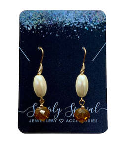 Amber Pearl Earrings