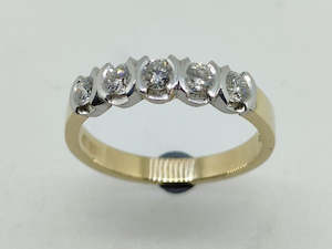 9ct 5 Stone Diamond Ring L18769D