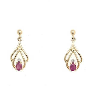 Jewellery: 9ct Stud Earing TSJ300Y9RD