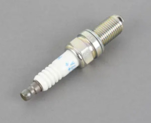 Motor vehicle parts: Spark Plugs