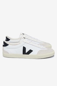 Veja Volley Canvas - White Black