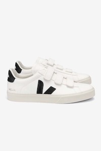 Veja Recife Chromefree Leather - White Black