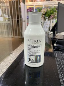 REDKEN ACIDIC BONDING CONCENTRATE CONDITIONER 300ml