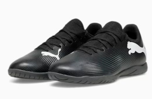 Clothing: PUMA FUTURE 7 PLAY IT FUTSAL