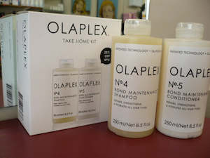 Olaplex Take Home Kit (No4 & No5)