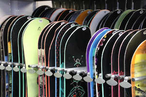 Ski equipment hire: PERFORMANCE Snowboard ONLY