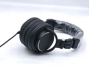 MD-970 Closed Back Monitor Headphones (P-32)