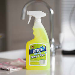 Spray & Wipe 1L