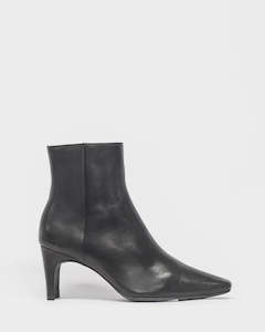 Zoe Kratzmann Rouge Boot Back Leather