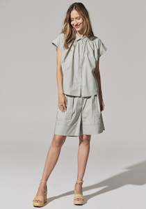 Clothing: Pol Harlyn Shorts Light Khaki