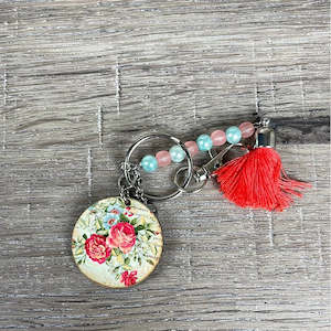 Key Tag - Wooden Circle with Red Roses