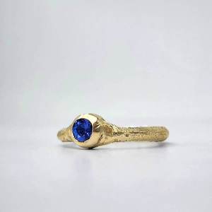 Sandcast Ring GOLD 3mm with Gemstone - SONIA THERESE